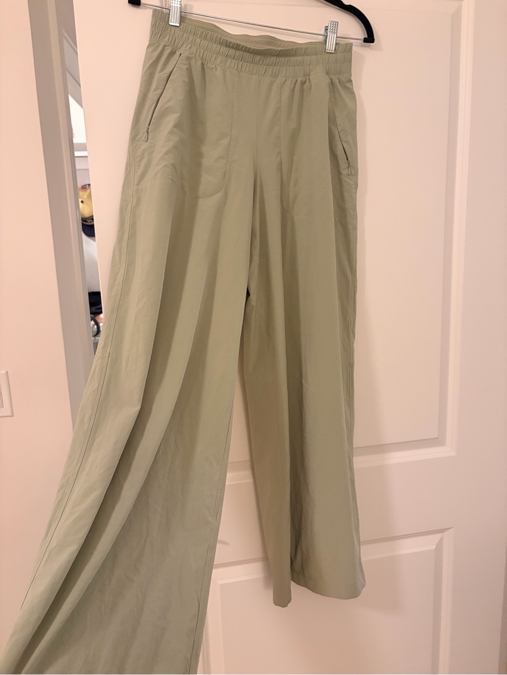 LuluLemon, Swift Mid-Rise Wide-Leg Pant, Size 6, Color: Fog Green - Picture 15 of 16